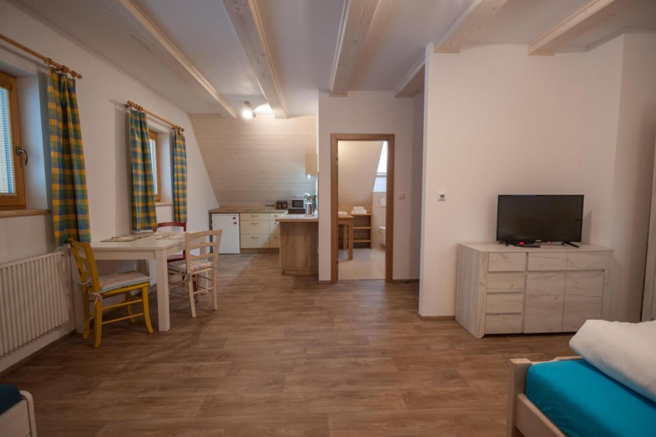 Ferienwohnung Roubenka Bila Exterior foto